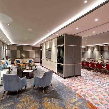 M World Hotel Formerly Known As Avante Hotel Petaling Jaya Exterior foto The lounge at KLIA